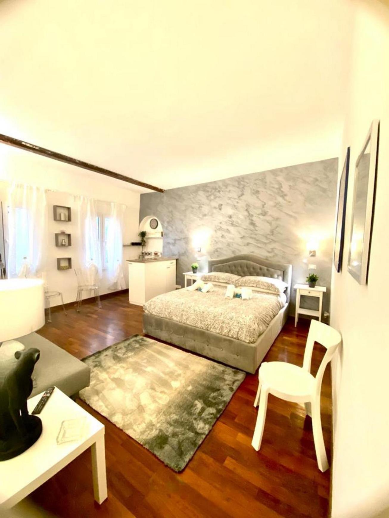 Navona Suite Viola Roma Esterno foto
